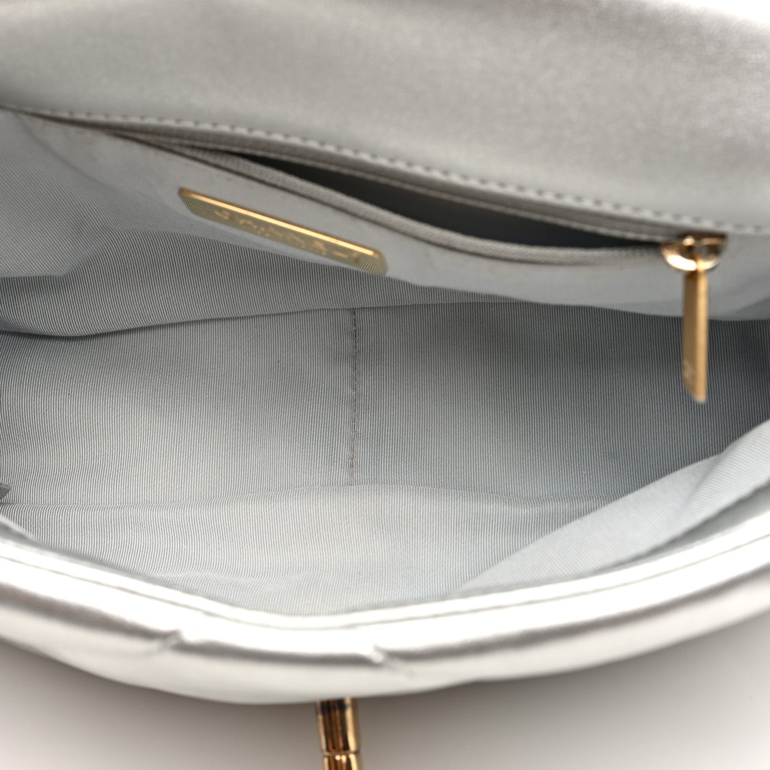 Chanel Metallic Lambskin Quilted Medium Chanel 19 Flap Silver 5 of 9