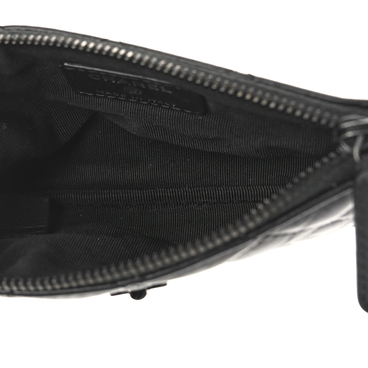 Chanel Aged Calfskin Quilted Small Reissue Cosmetic Case So Black 5 of 10