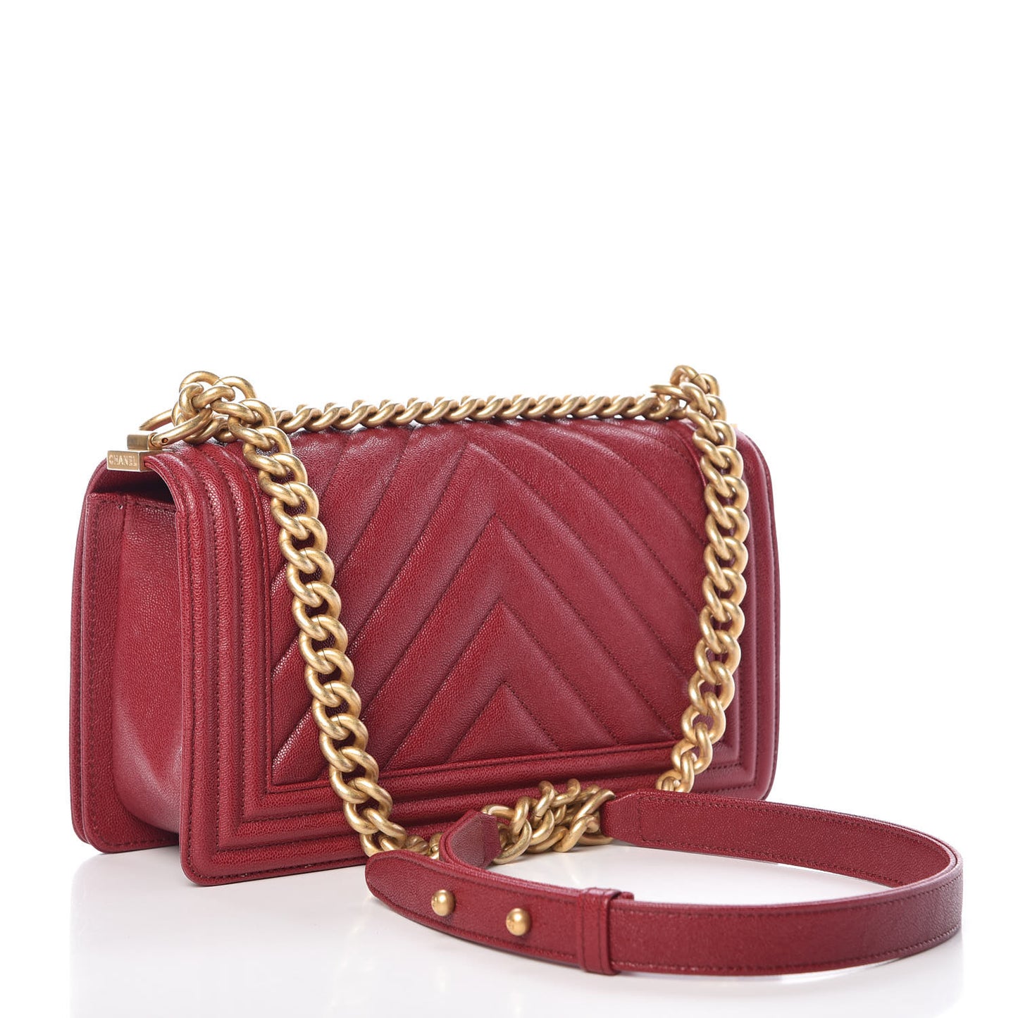 Caviar Chevron Quilted Medium Boy Flap Red