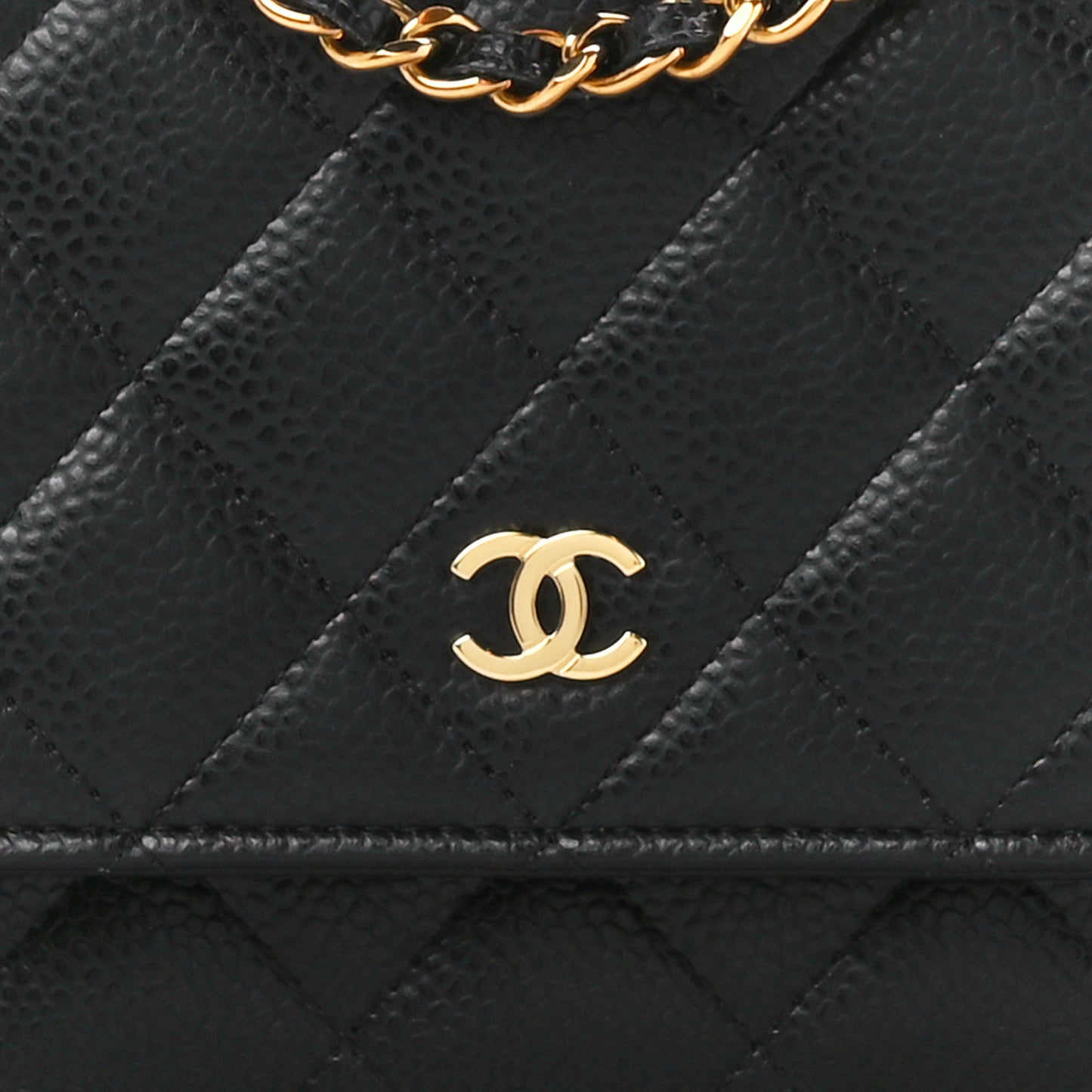 Caviar Quilted Wallet on Chain WOC Black