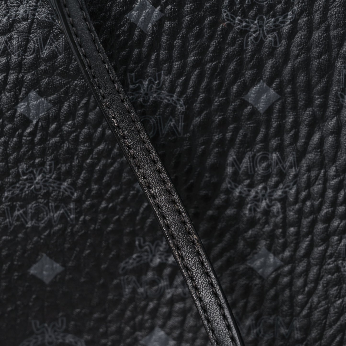 Visetos Liz Shopper Tote Pouch Black