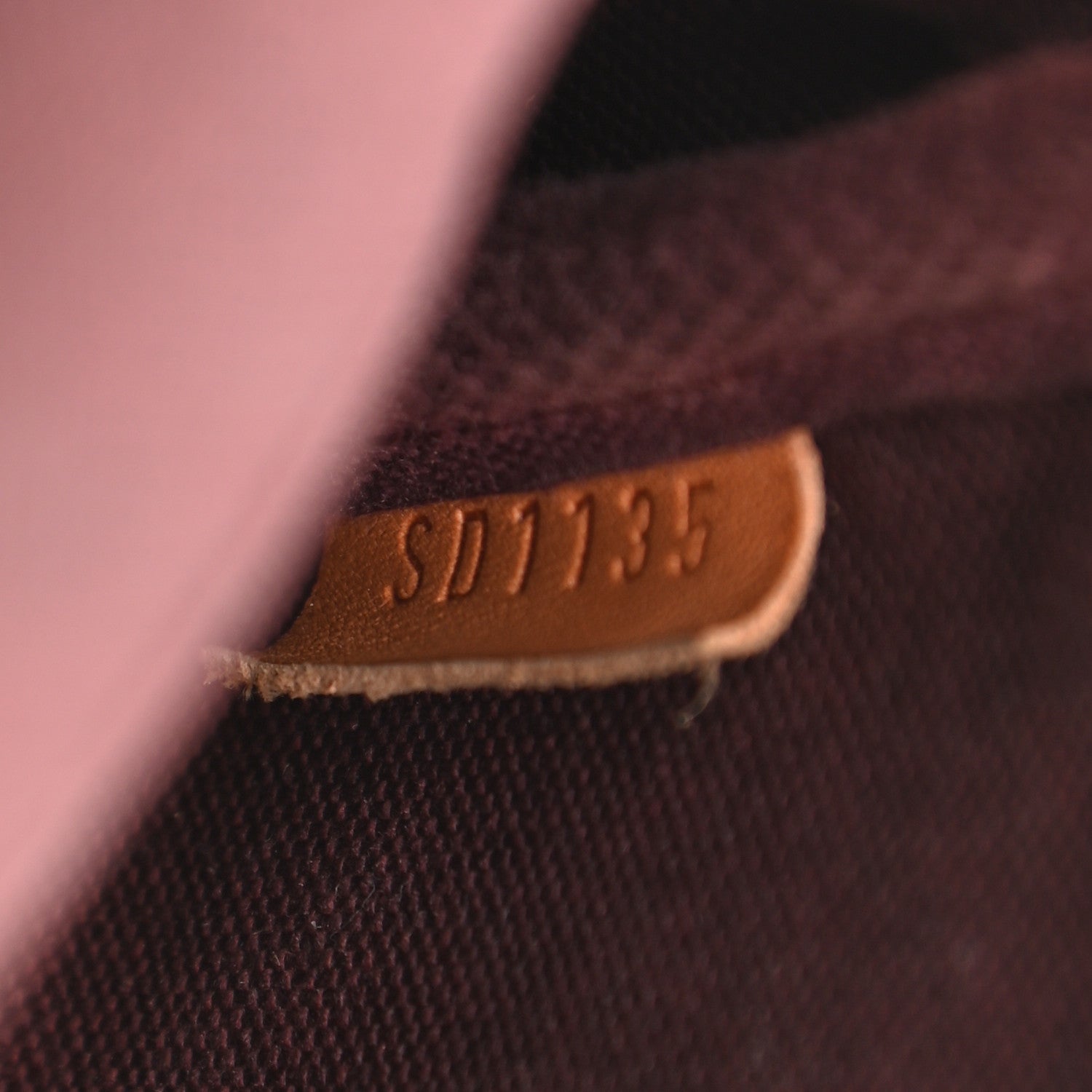 Louis Vuitton Monogram Favorite PM 8 of 14