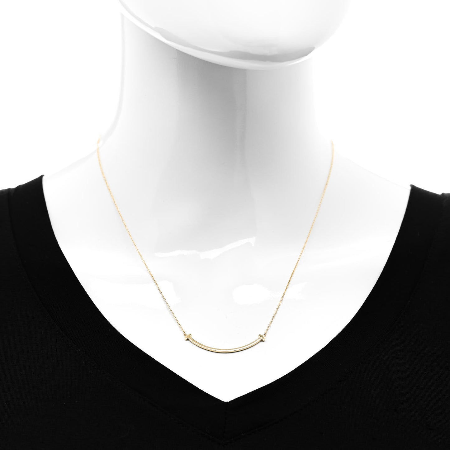 18K Yellow Gold Small T Smile Pendant Necklace