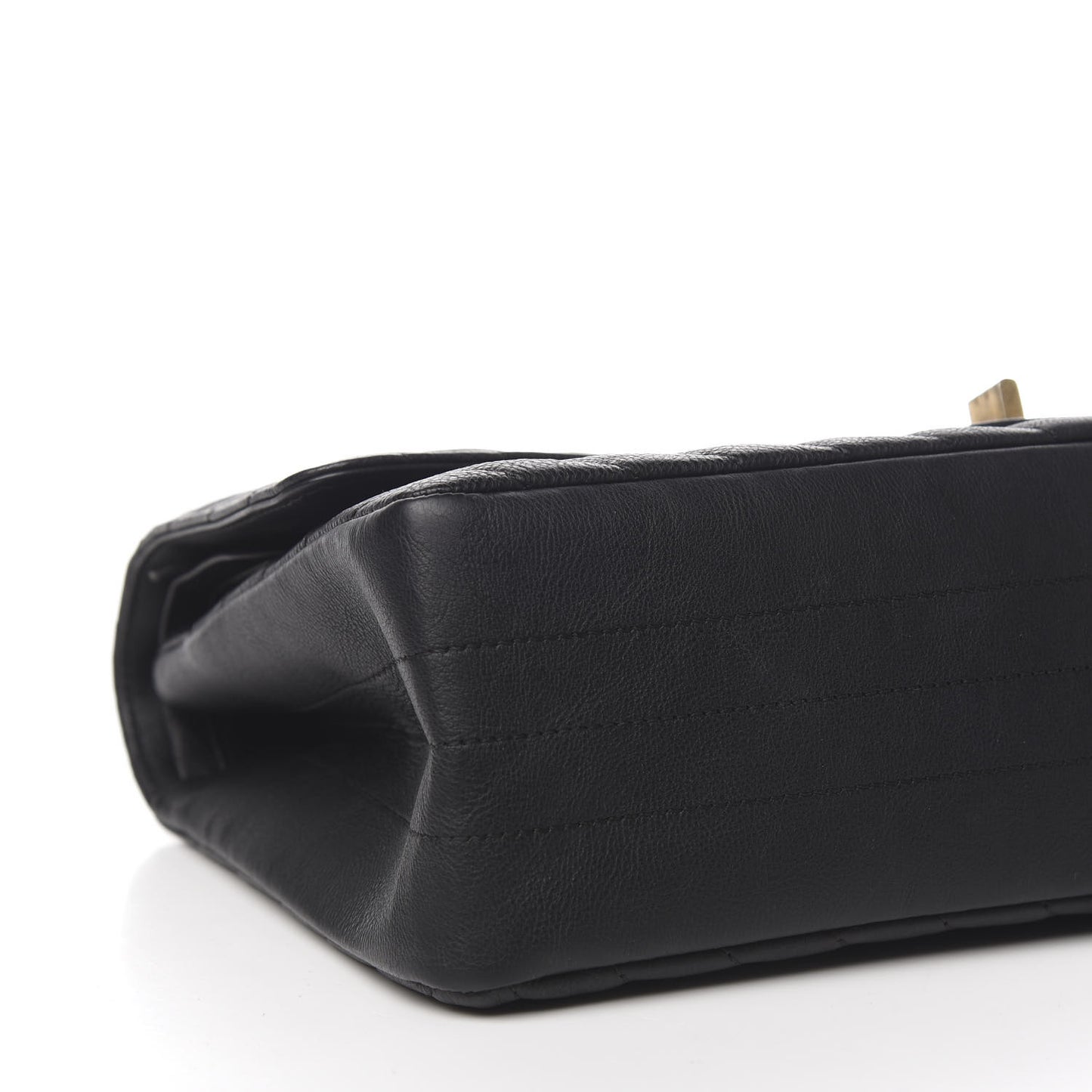 Crumpled Calfskin Chevron Quilted 2.55 Reissue 226 Black