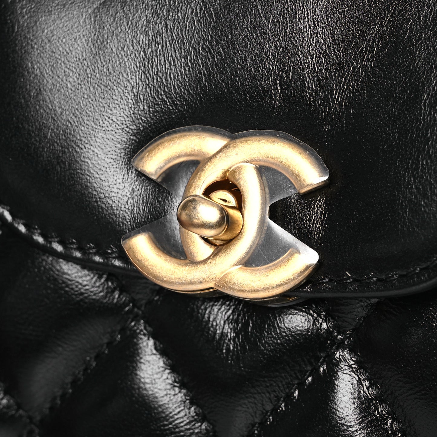 Shiny Aged Calfskin Quilted Nano Kelly Shopper Black