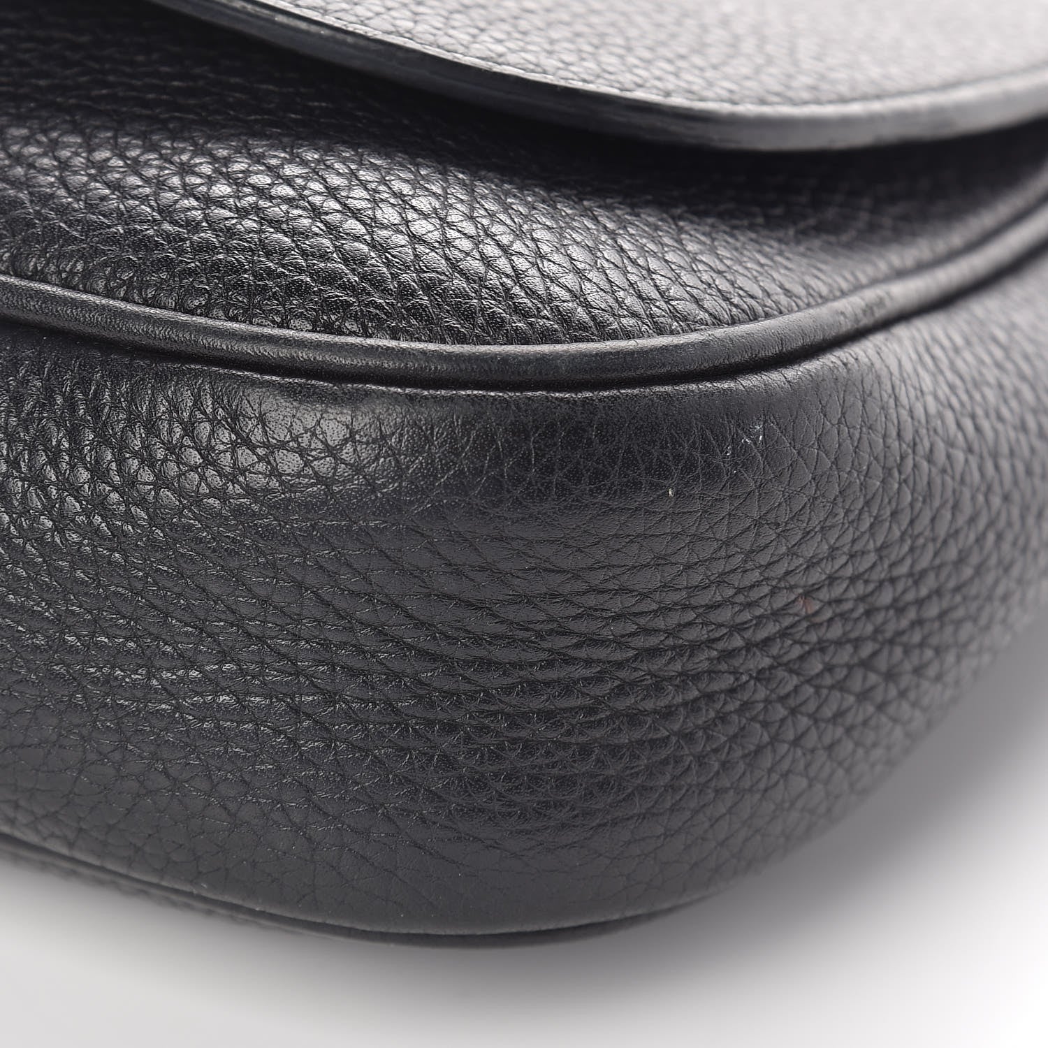 Gucci Pebbled Calfskin Medium Soho Flap Crossbody Black 9 of 17