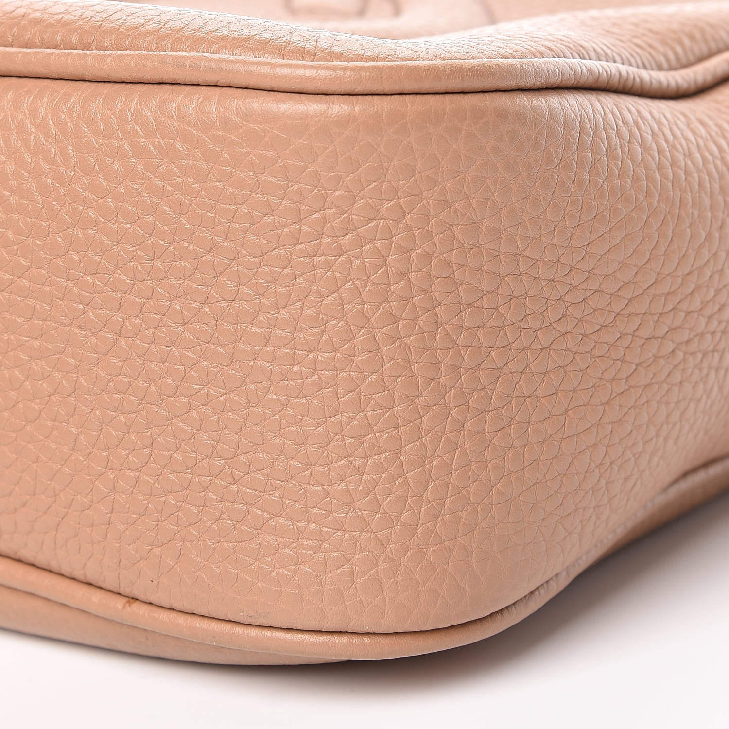Gucci Pebbled Calfskin Small Soho Disco Bag Camelia 9 of 10