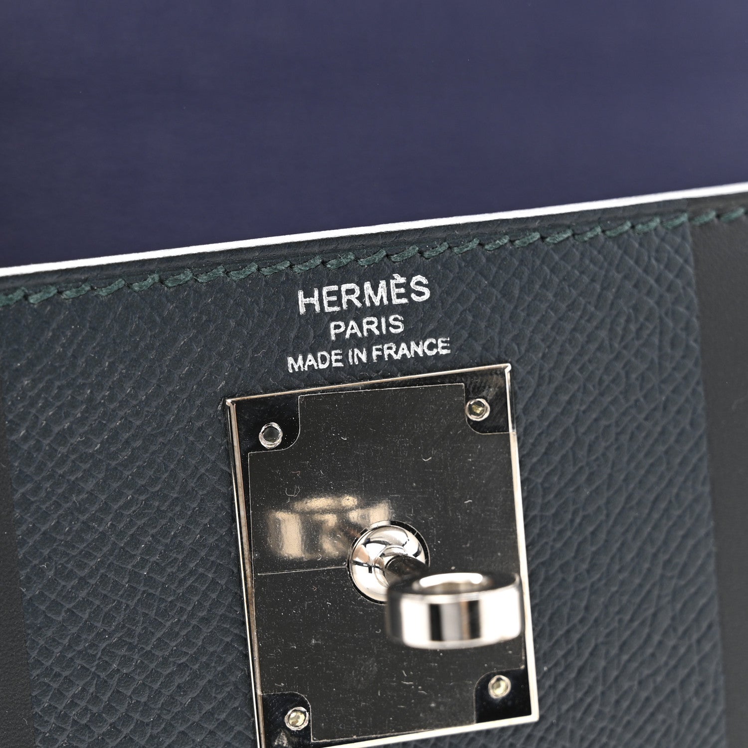 Hermes Epsom Sombrero Taurillon Clemence Kellygraphie Lettre H Kelly Sellier 28 Vert Cypress Bleu Obscur Malachite Bleu Encre 6 of 13