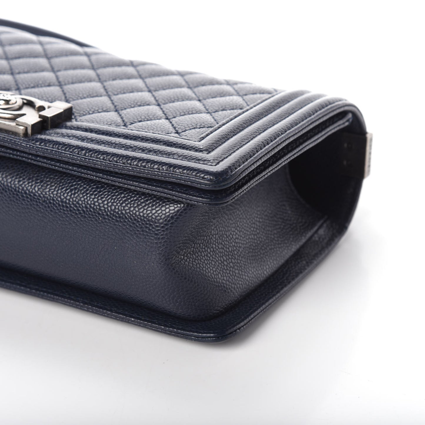 Caviar Quilted Medium Boy Flap Navy