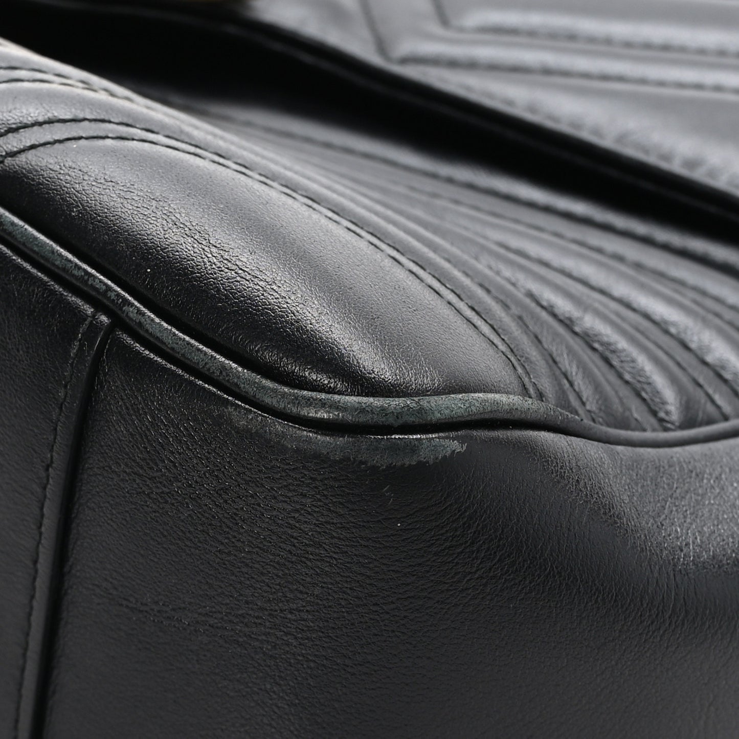 Calfskin Matelasse Large GG Marmont Shoulder Bag Black