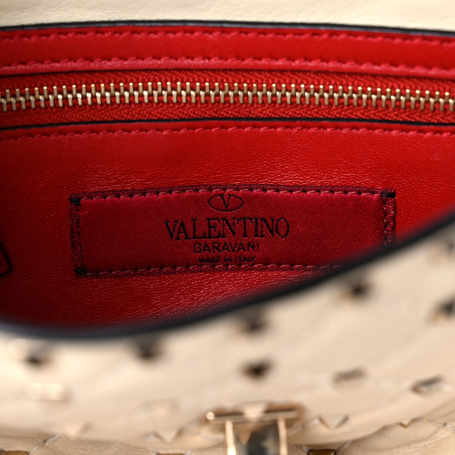 Valentino Garavani Nappa Medium Rockstud Spike Shoulder Bag Light Ivory 6 of 17