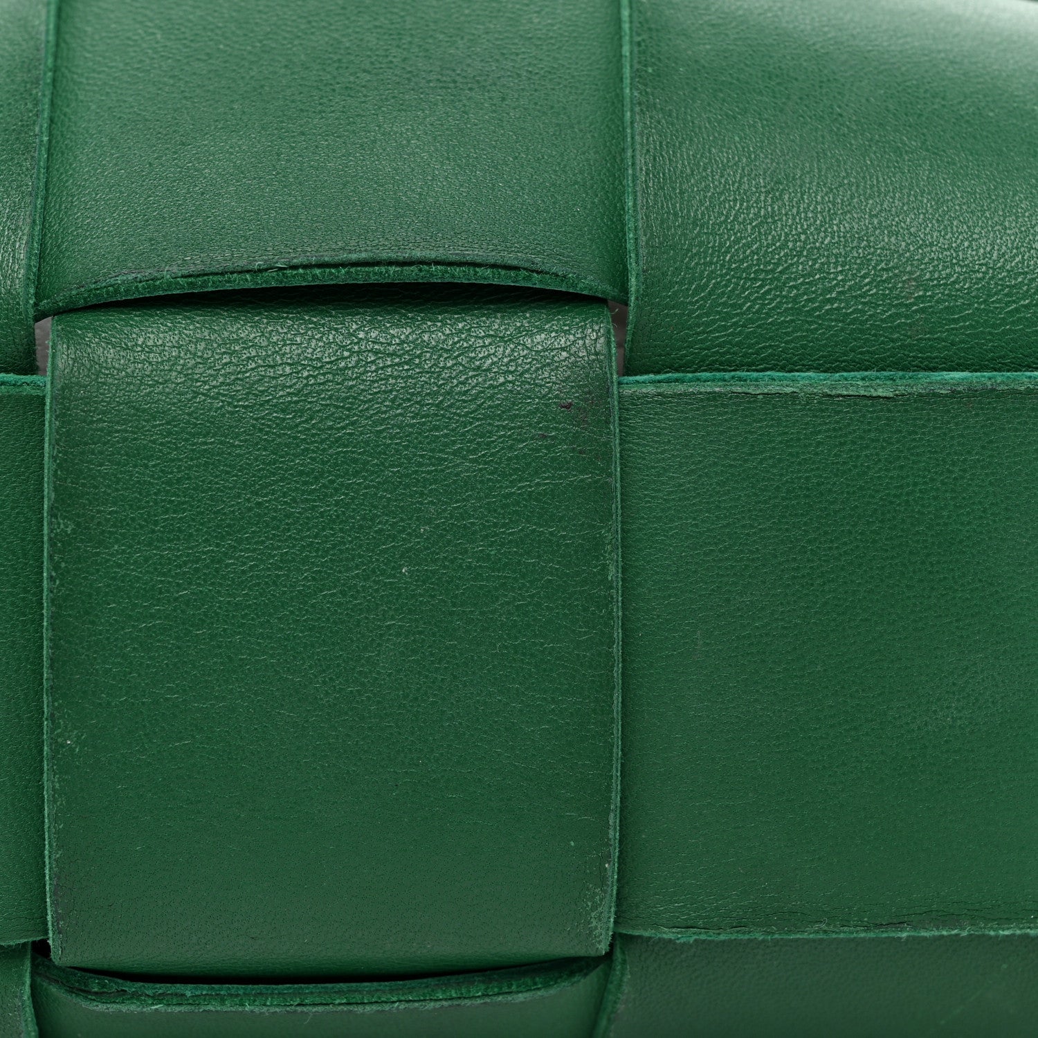 Bottega Veneta Lambskin Maxi Intrecciato Cassette Messenger Racing Green 26 of 28