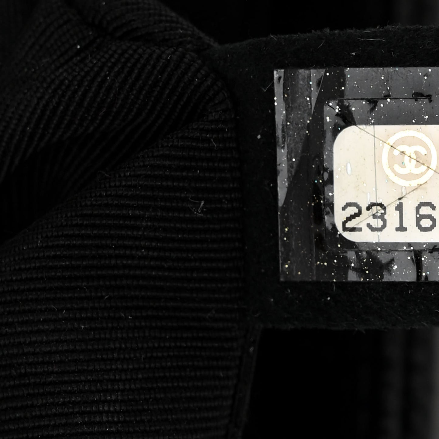 Caviar Quilted New Medium Boy Flap Black