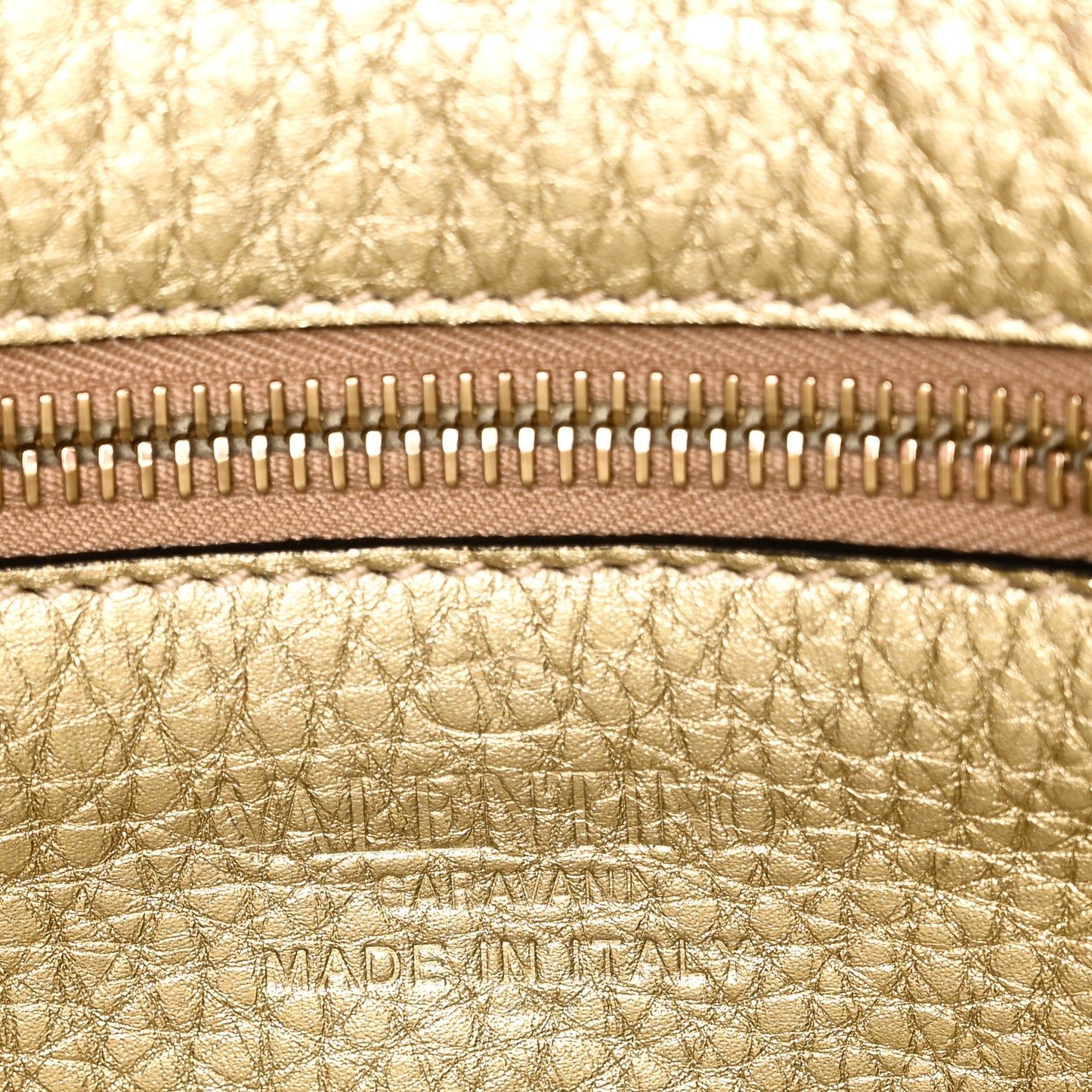 Metallic Pebbled Calfskin Small Rockstud Flip-Lock Messenger Bag Platino