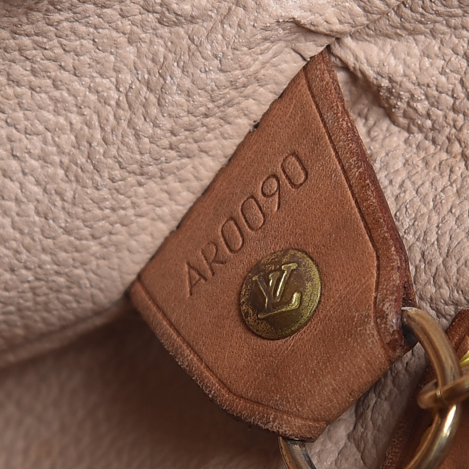 Louis Vuitton Monogram Petit Bucket 23 9 of 14