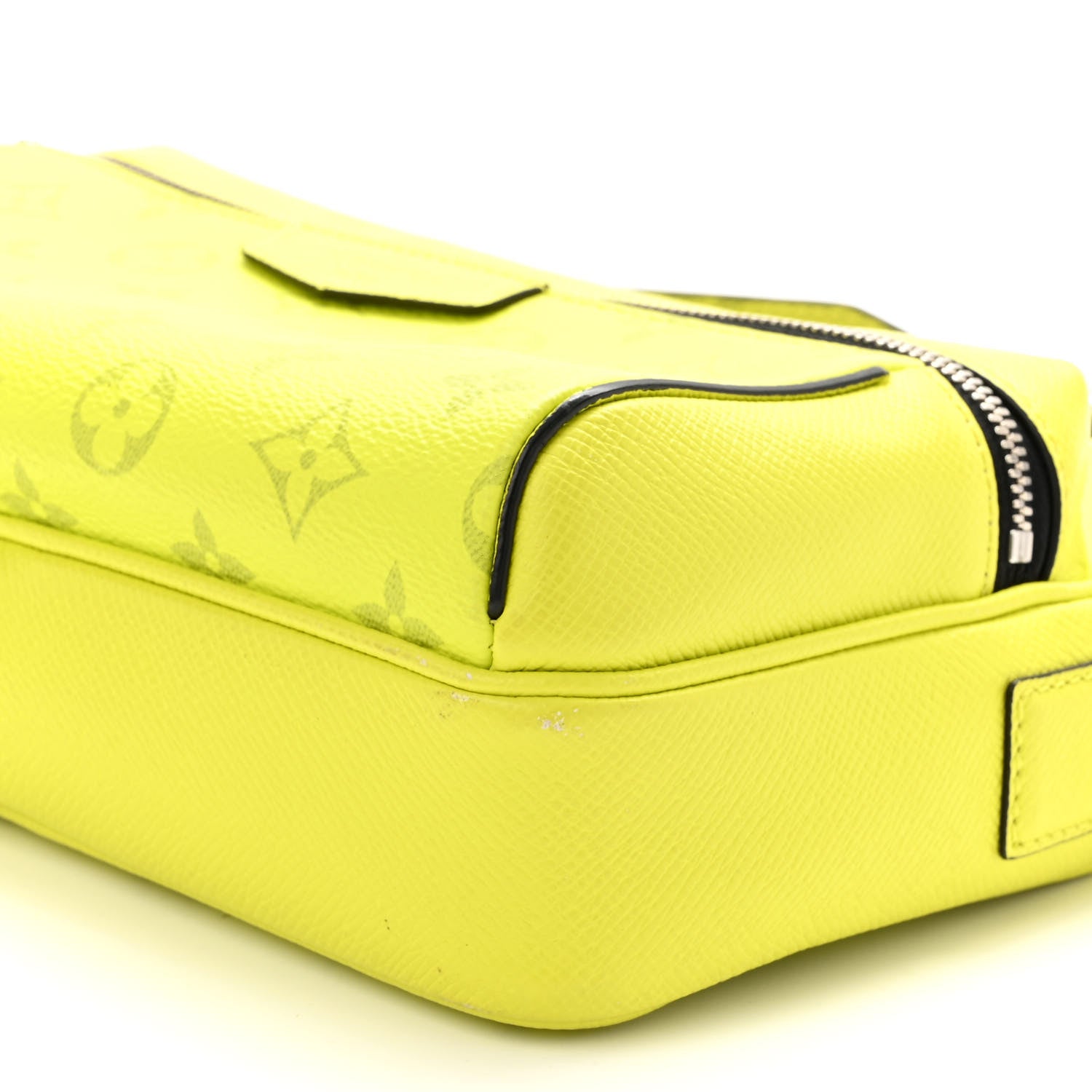 Louis Vuitton Taigarama Outdoor Messenger Yellow 9 of 10