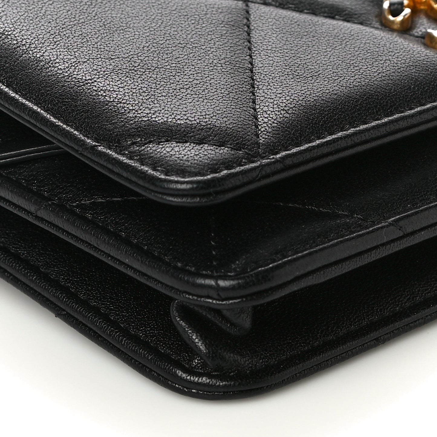 Lambskin Quilted Chanel 19 Wallet On Chain WOC Black