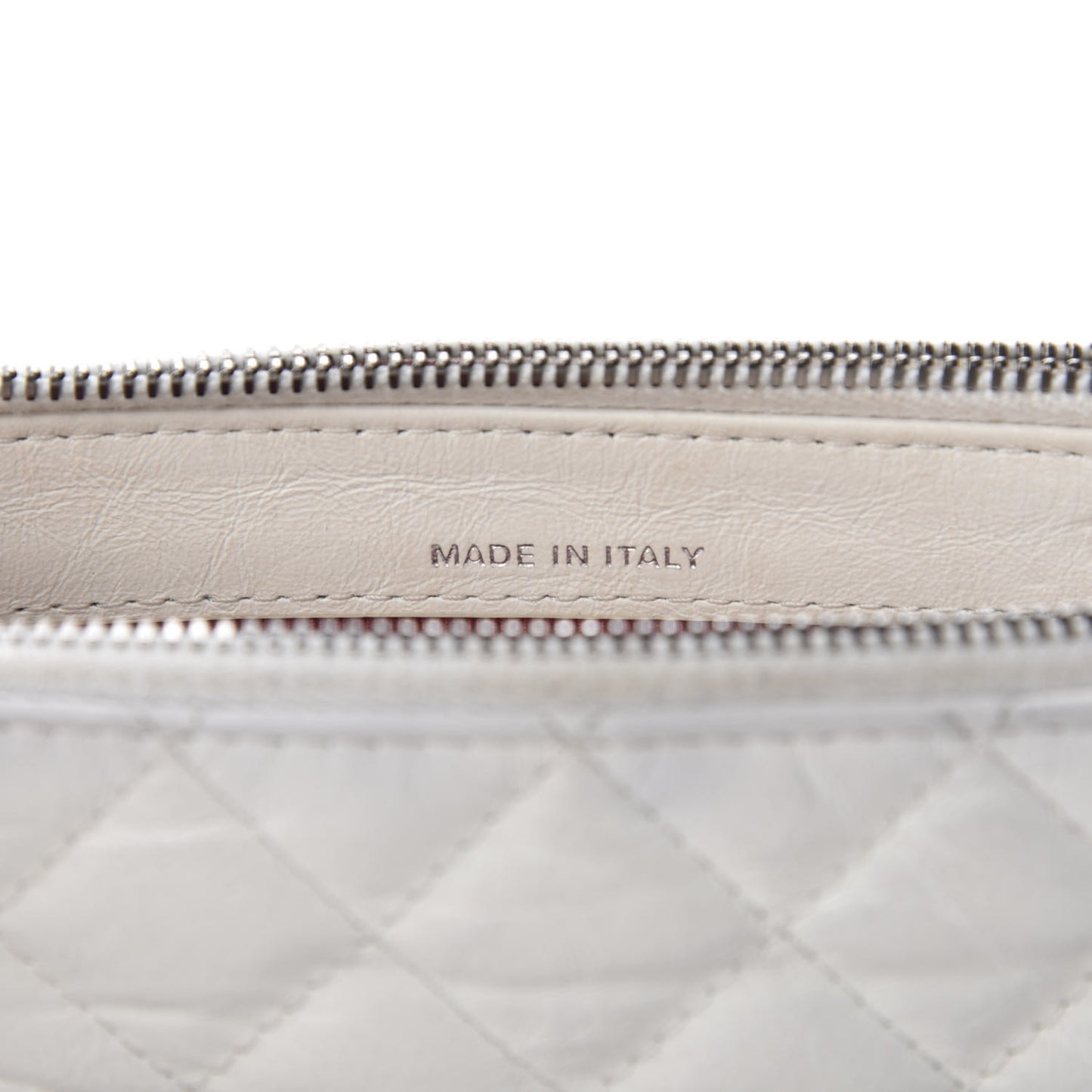 Aged Calfskin Quilted Small Gabrielle Clutch With Chain White Black