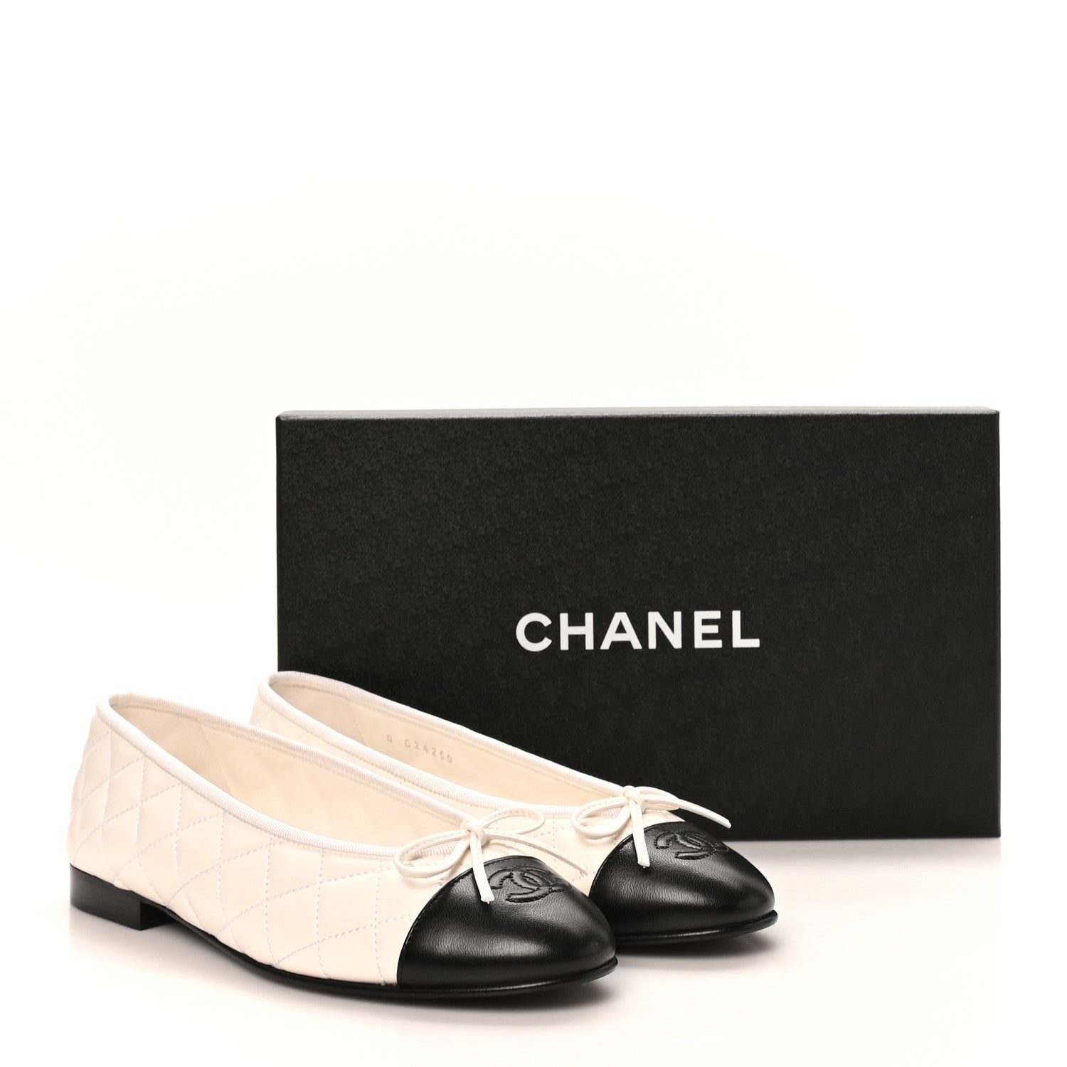 Chanel Lambskin Quilted CC Cap Toe Ballerina Flats 37.5 White