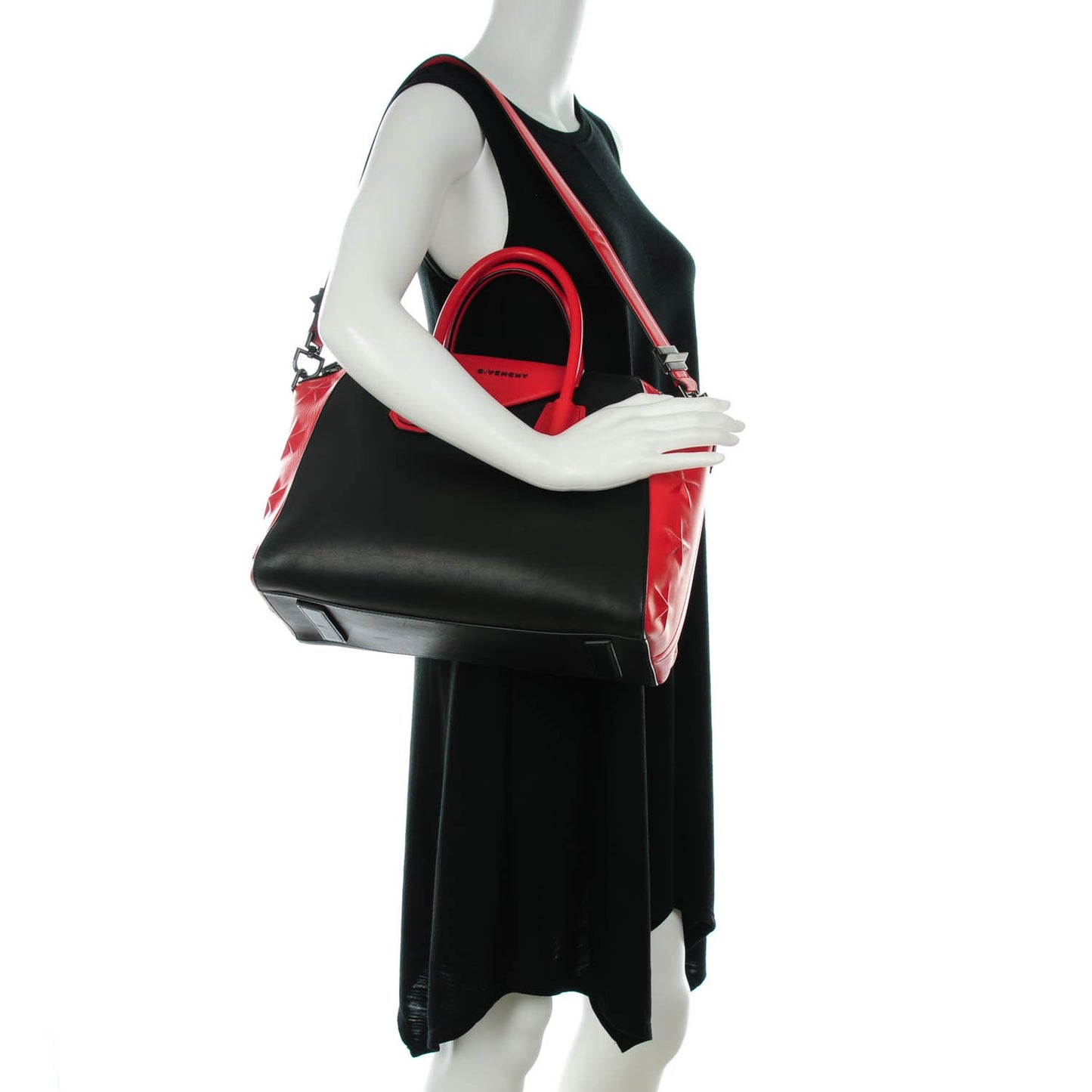 Smooth Calfskin Star Embossed Medium Antigona Black Red