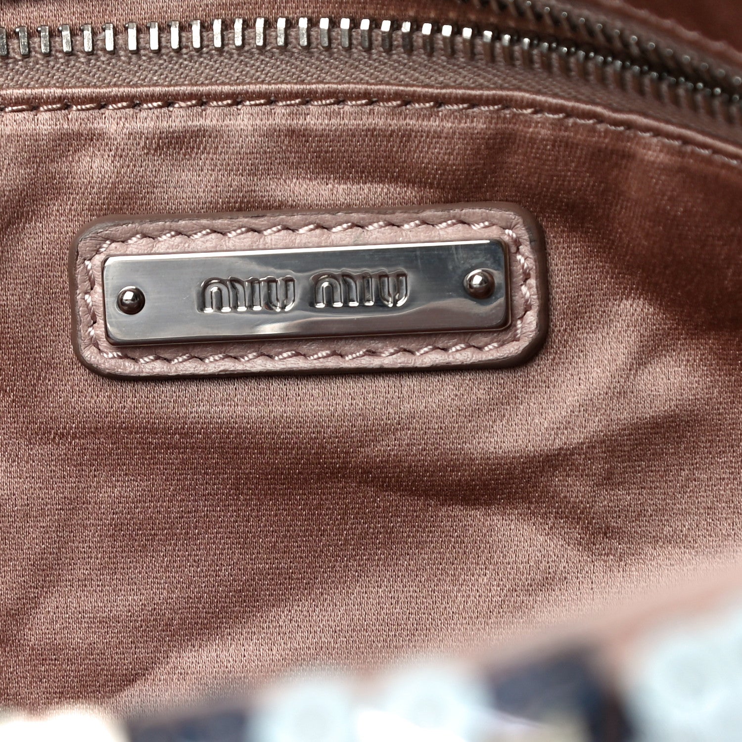 Miu Miu Paillettes Sequin Chain Pochette Cipria 6 of 8