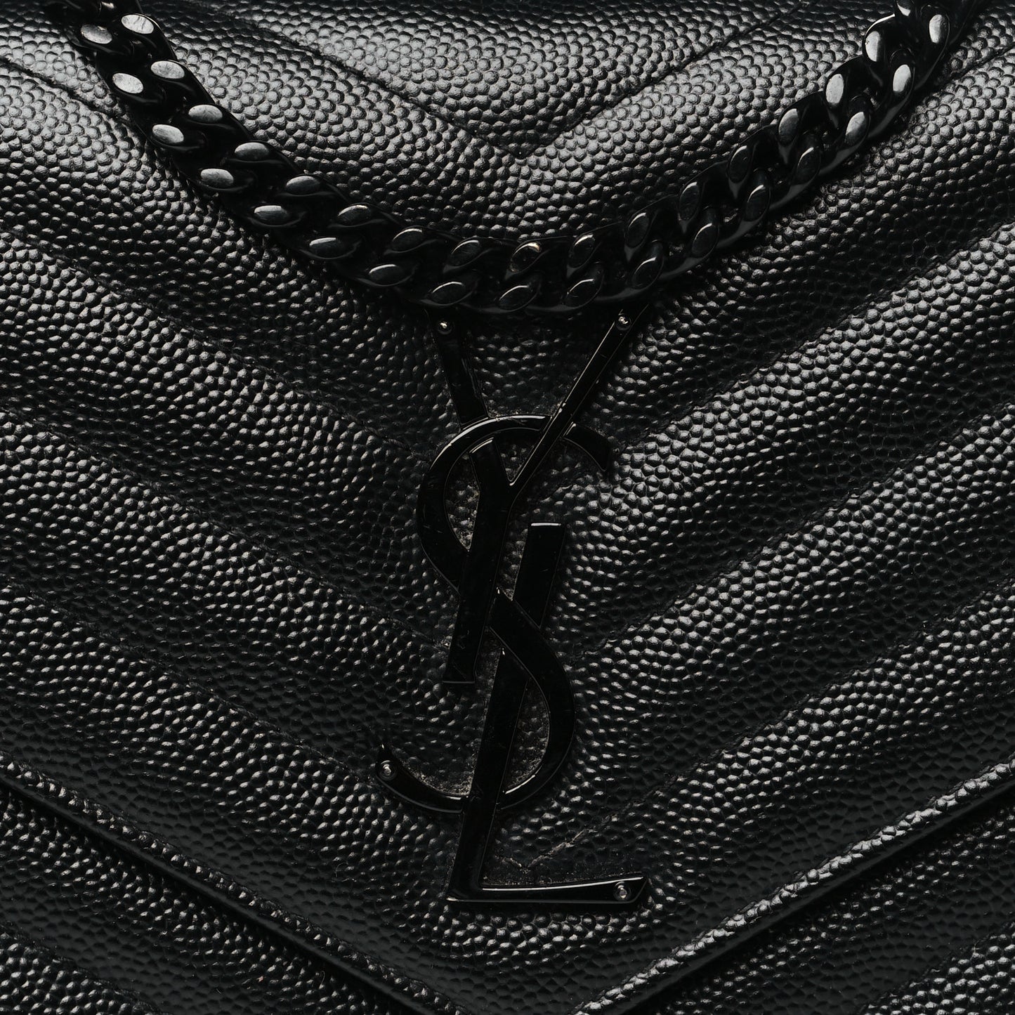 Grain De Poudre Matelasse Chevron Monogram Monochrome Chain Wallet Black