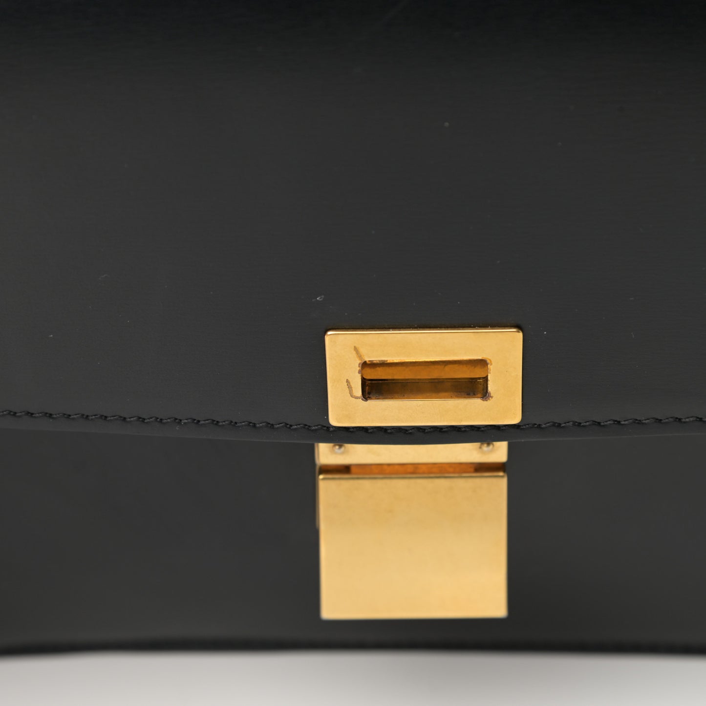 Box Calfskin Medium Classic Box Flap Bag Black
