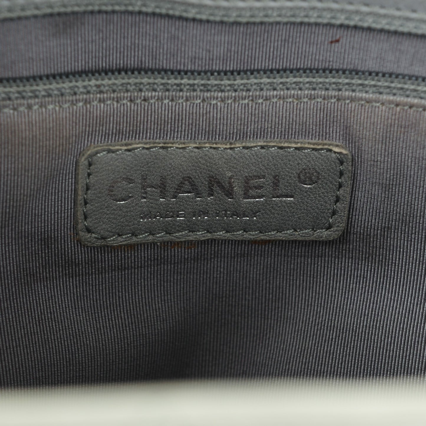 Caviar Quilted Grand Shopping Tote GST Light Grey