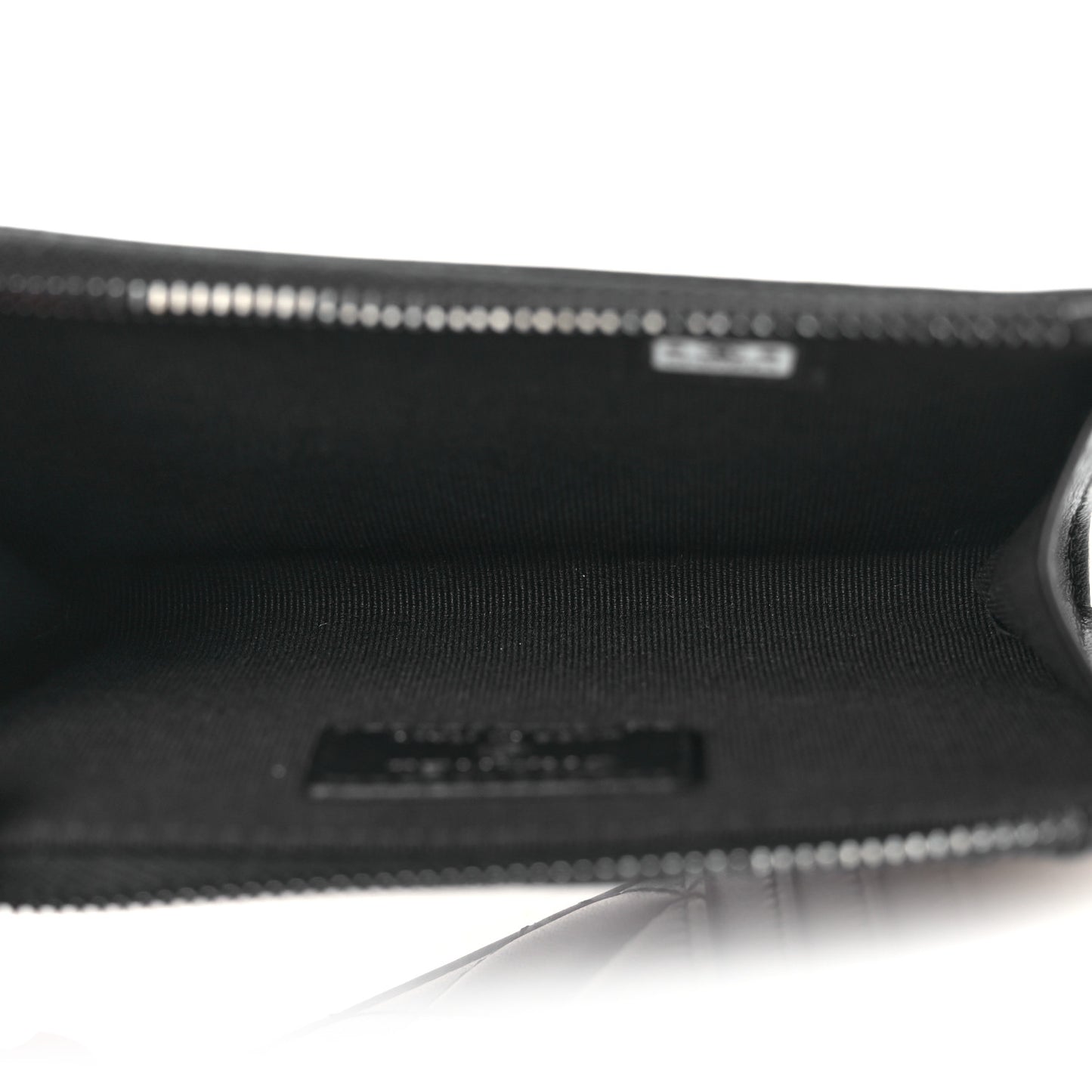 Pearly Lambskin Quilted Zip Card Holder So Black
