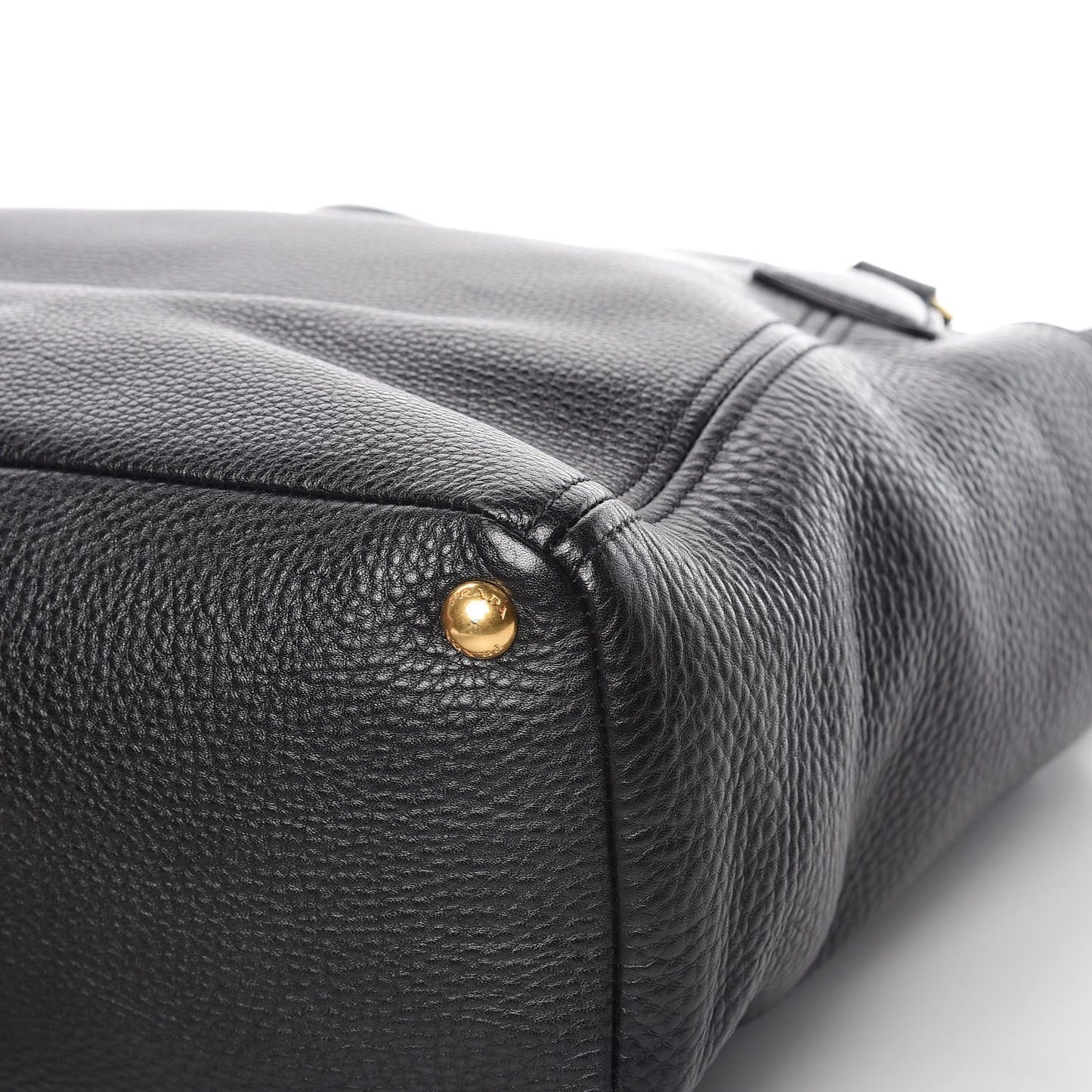 Vitello Daino Shoulder Bag Black