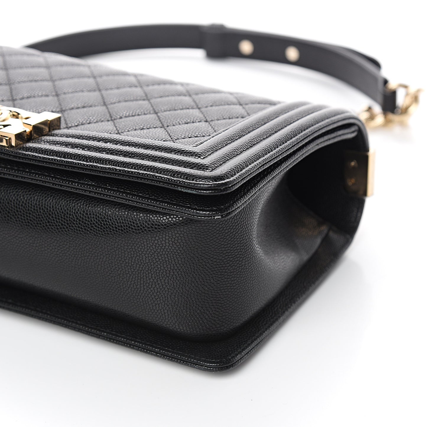Caviar Quilted Medium Boy Flap Black