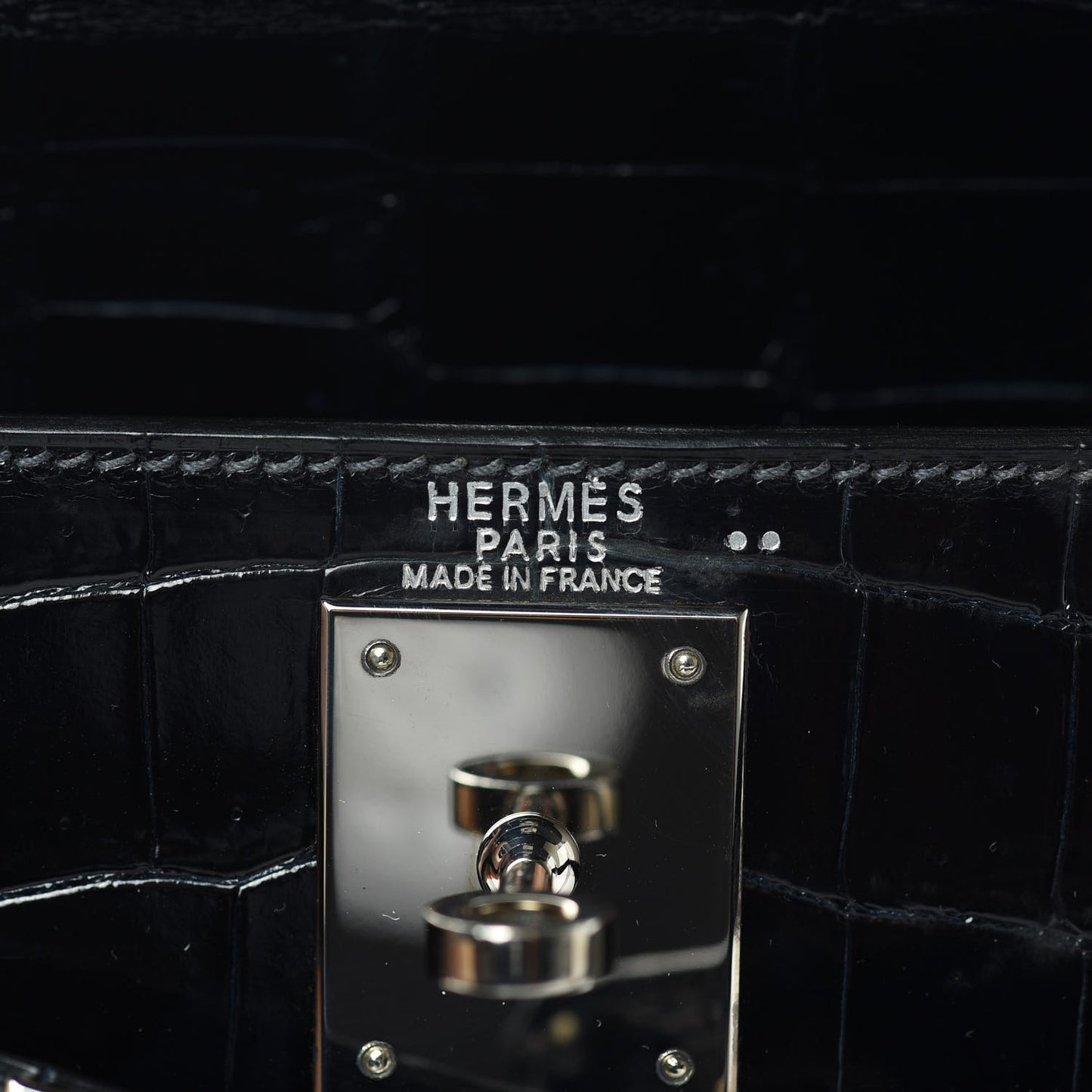 Shiny Niloticus Crocodile Kelly Sellier 28 Bleu Marine