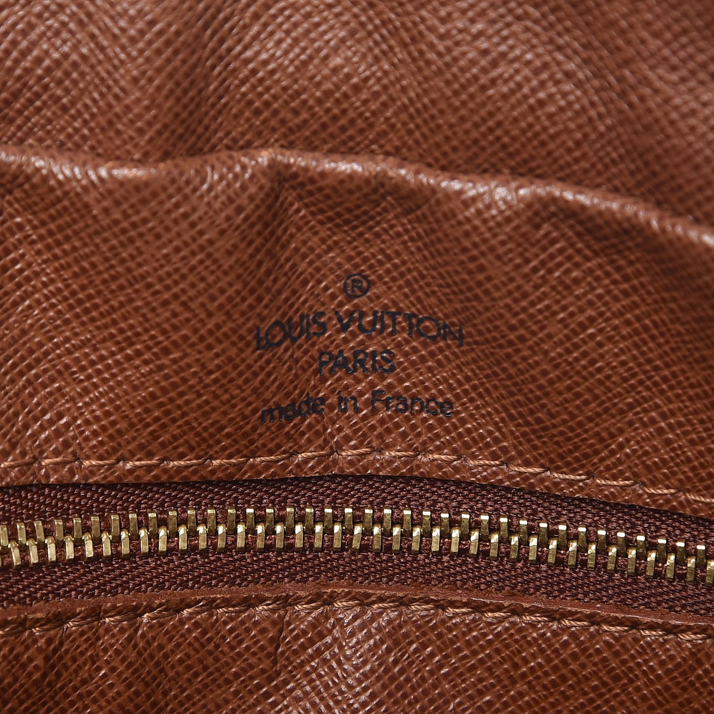 Monogram Nil 28