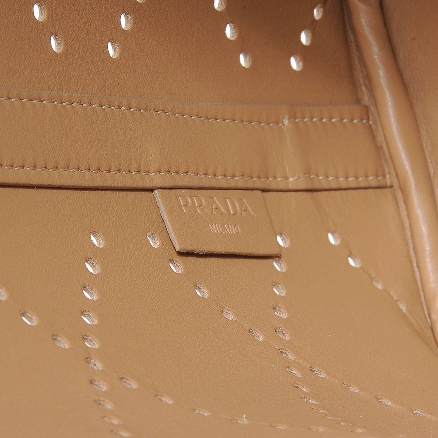 Saffiano Perforated Tote Sabbia