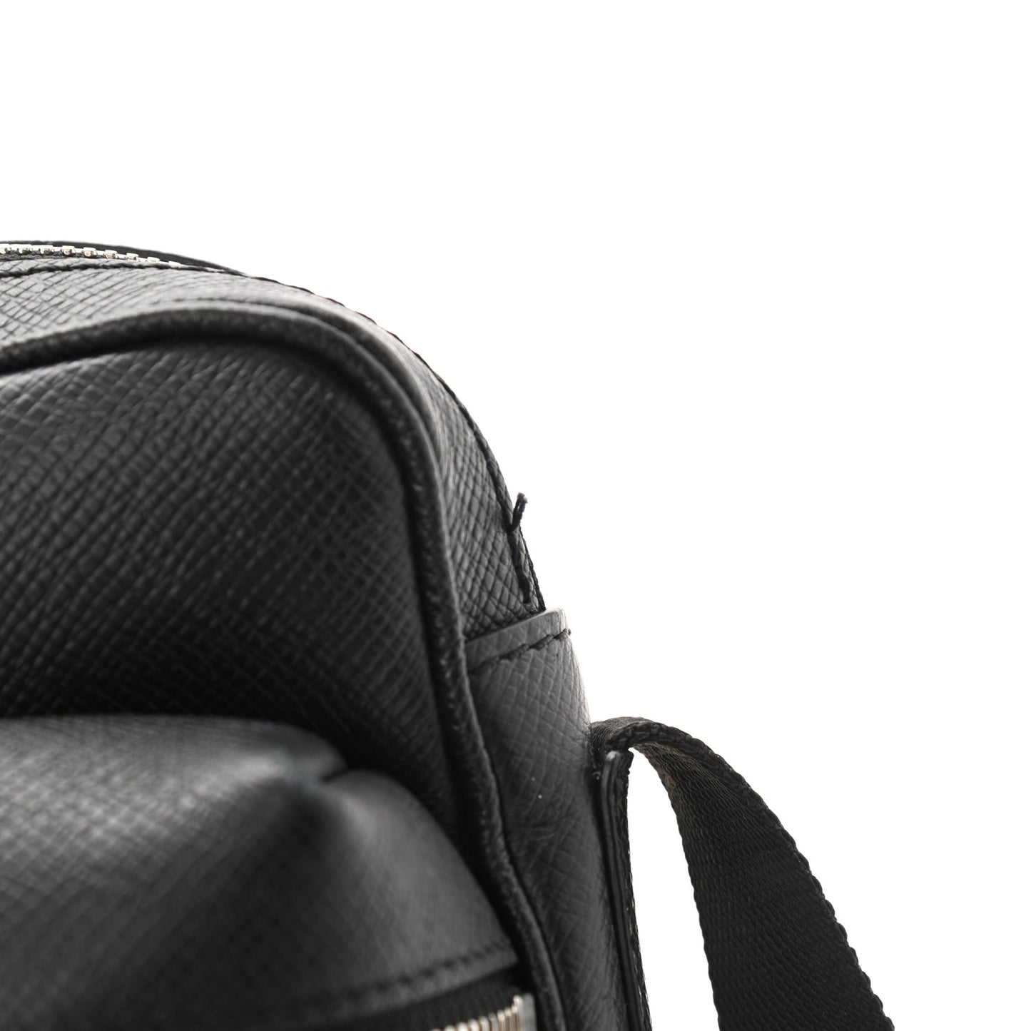 Taiga Monogram Eclipse Outdoor Messenger Black