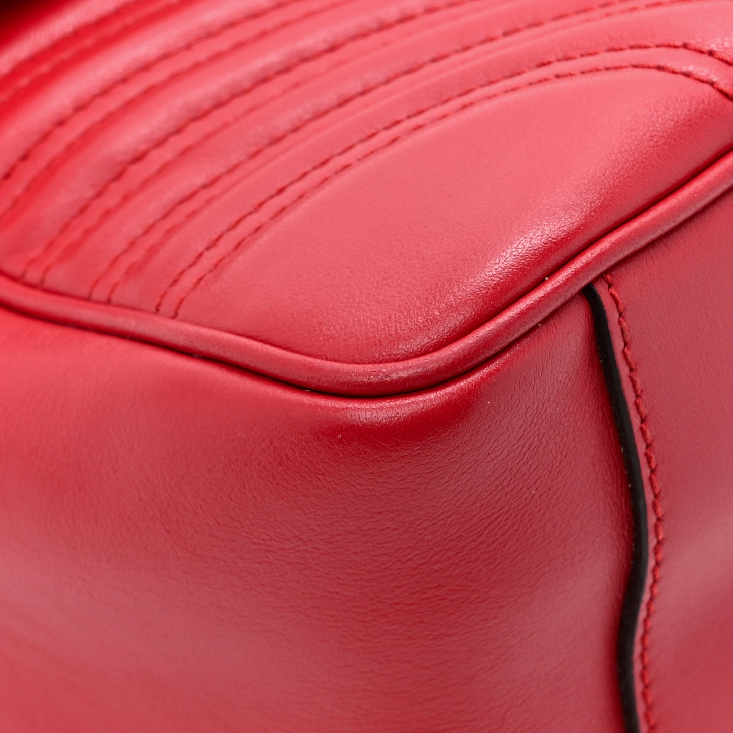 Calfskin Matelasse Sylvie Web Small GG Marmont Top Handle Shoulder Bag Hibiscus Red