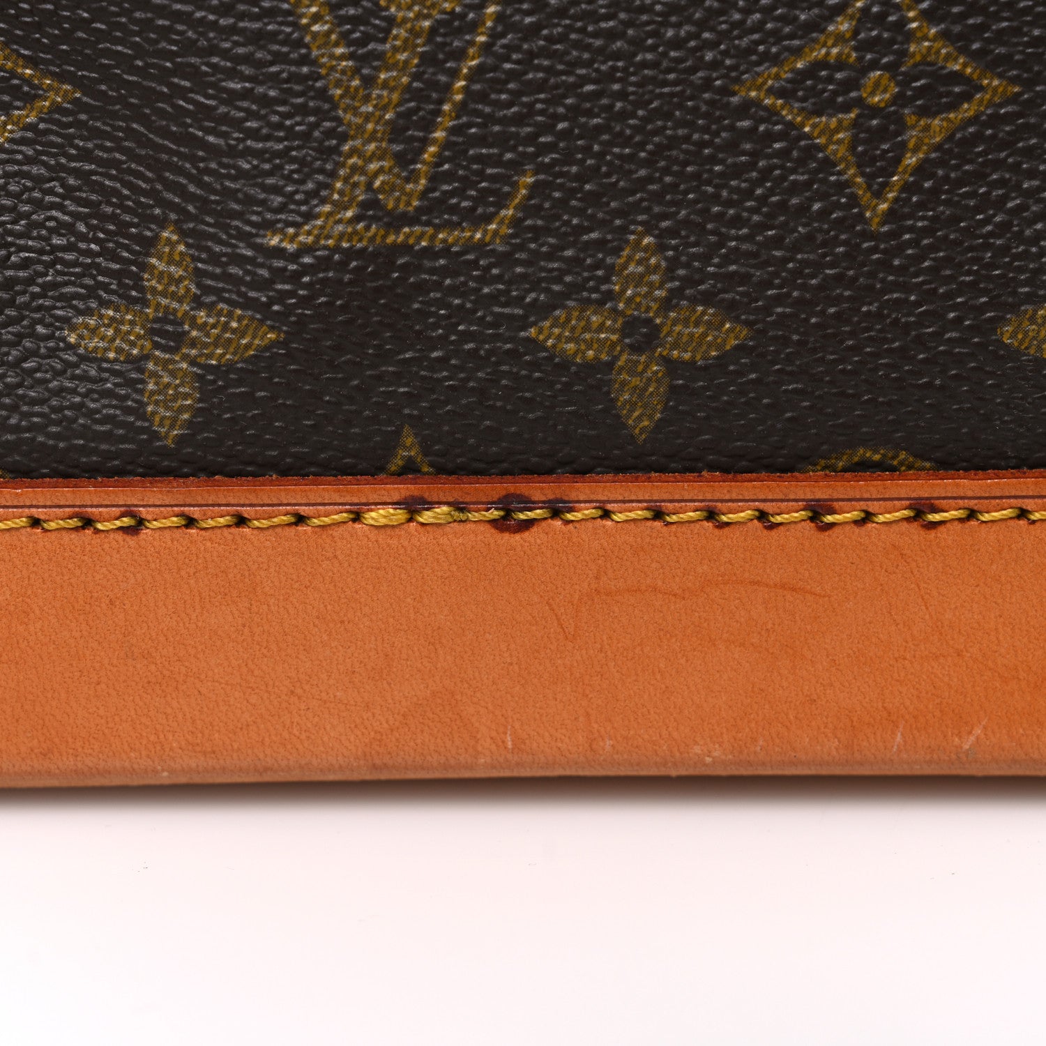 Louis Vuitton Monogram Alma PM 13 of 13