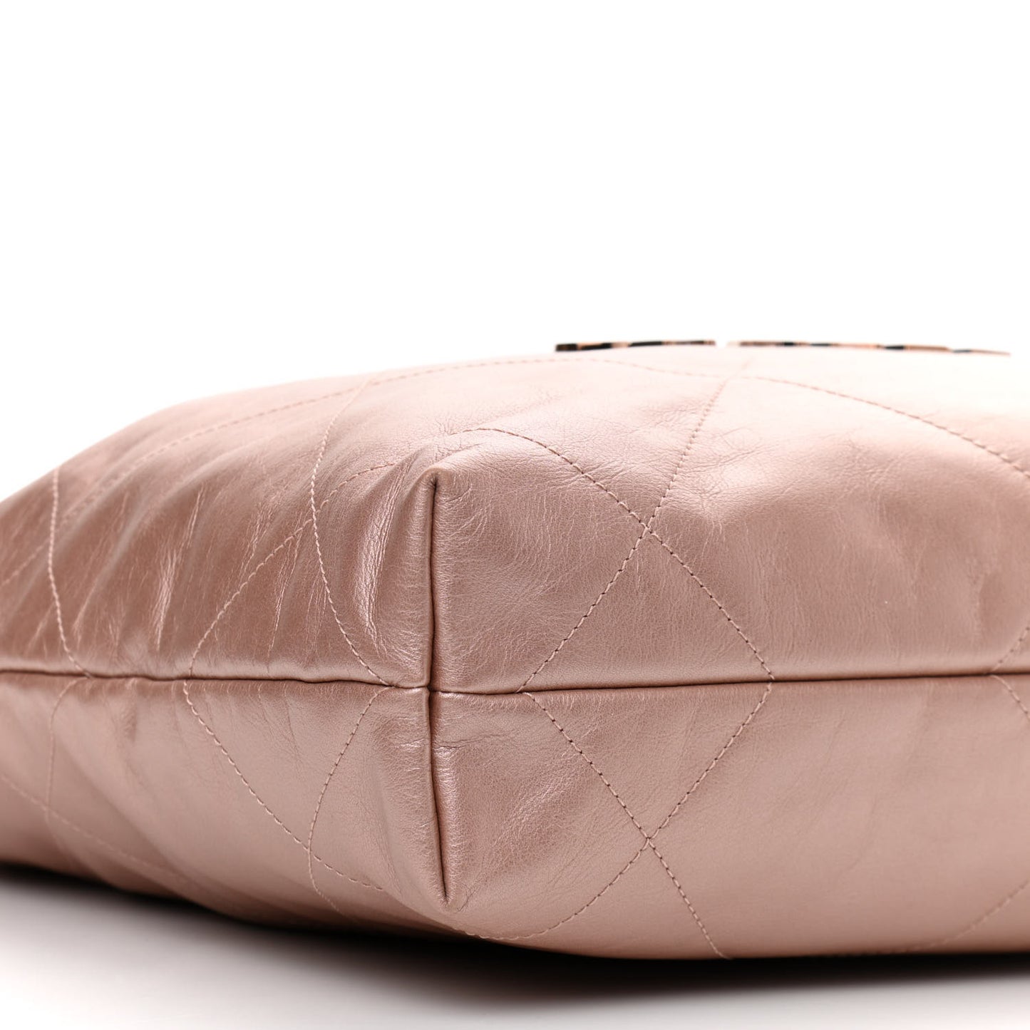 Metallic Calfskin Quilted Small Chanel 22 Pink