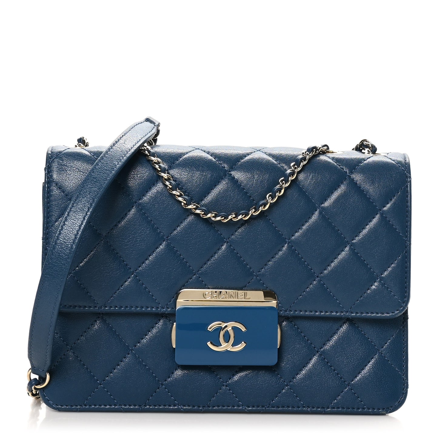 Sheepskin Quilted Beauty Lock Flap Blue