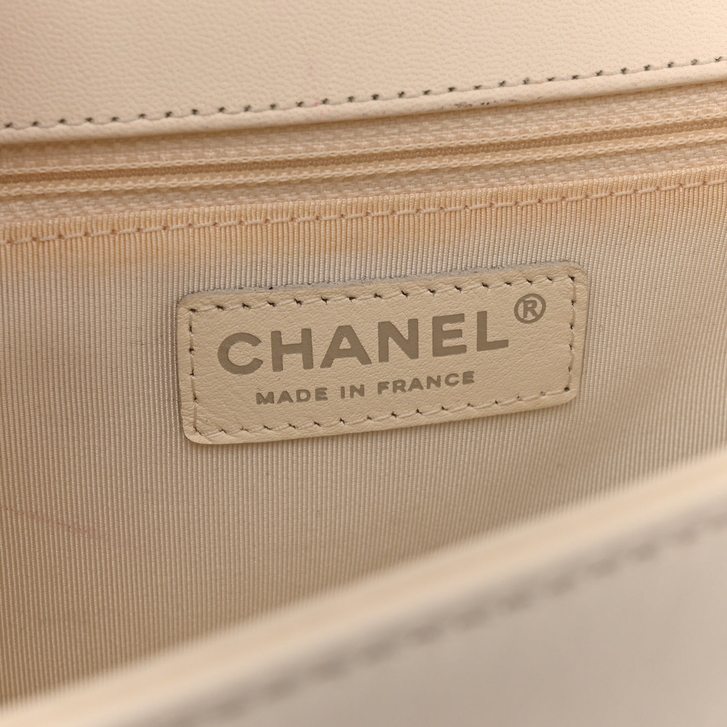 Calfskin Quilted New Medium Boy Flap White