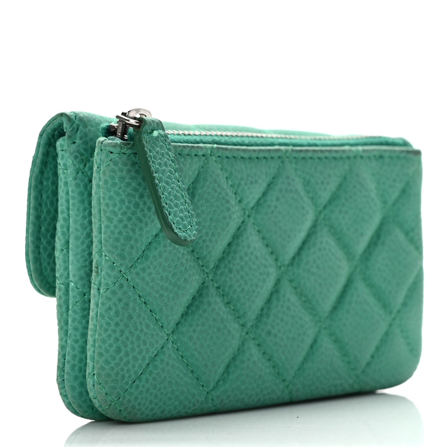 Iridescent Caviar Quilted Flap Zip Card Holder Green