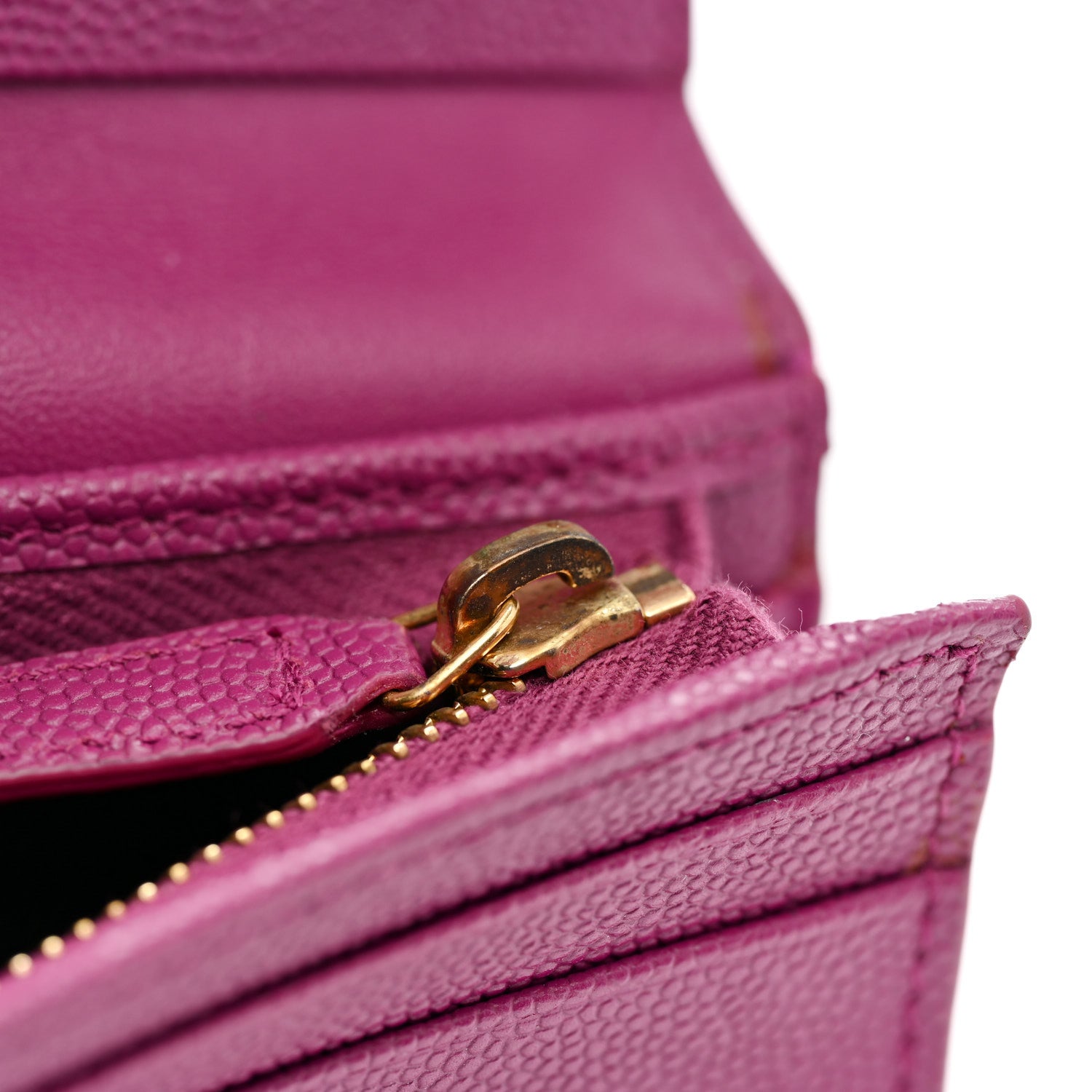 Saint Laurent Grain De Poudre Matelasse Chevron Monogram Flap Card Case Dark Grape 7 of 8