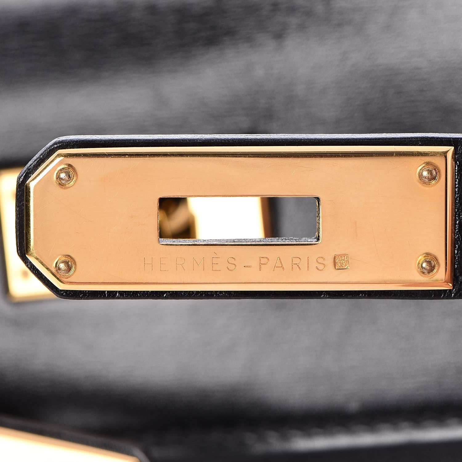 Hermes Box Kelly Retourne 32 Black 14 of 35