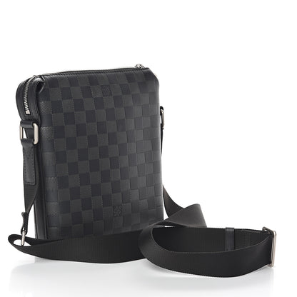 Louis Vuitton Damier Infini Discovery Messenger BB Onyx 2 of 8