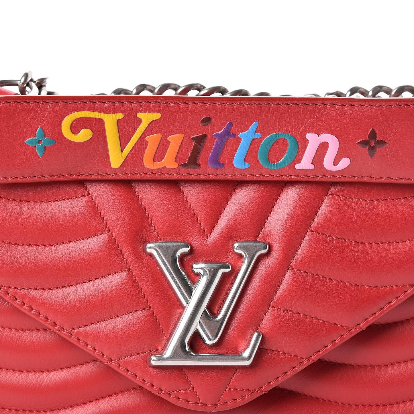Calfskin New Wave Chain MM Ecarlate