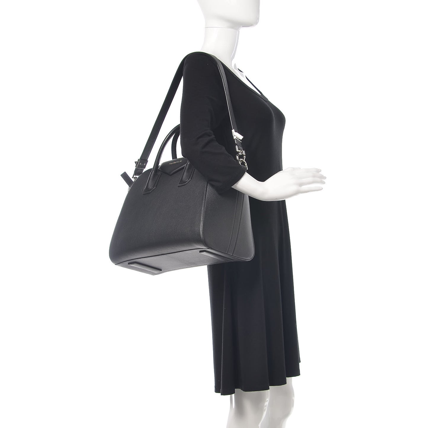 Sugar Goatskin Medium Antigona Black