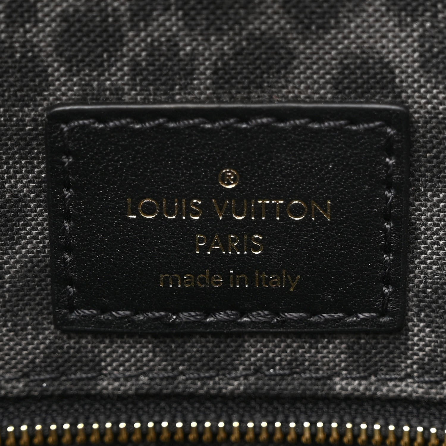 Louis Vuitton Monogram Giant Wild At Heart Onthego GM Arizona 6 of 12