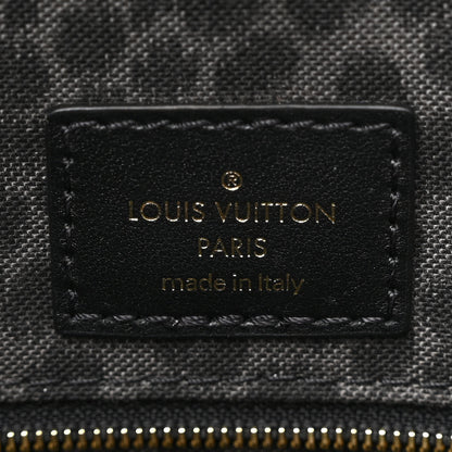 Louis Vuitton Monogram Giant Wild At Heart Onthego GM Arizona 6 of 12