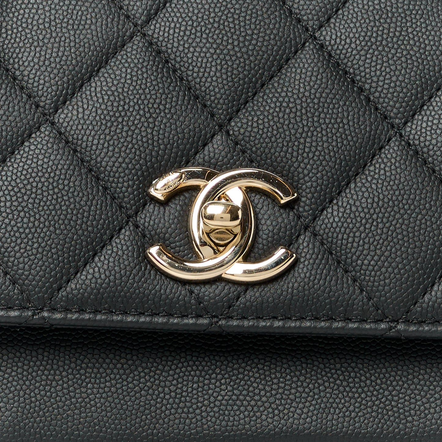 Caviar Quilted Small Business Affinity Flap Black