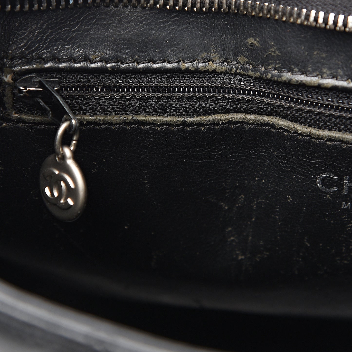 Caviar Quilted Medallion Tote Black